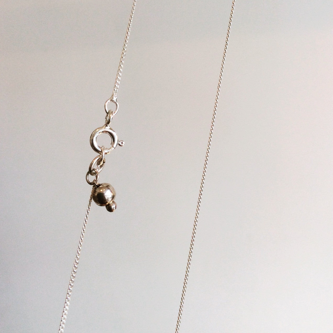 ORNAMENT & CRIME NECKLACE W/ DROPLET