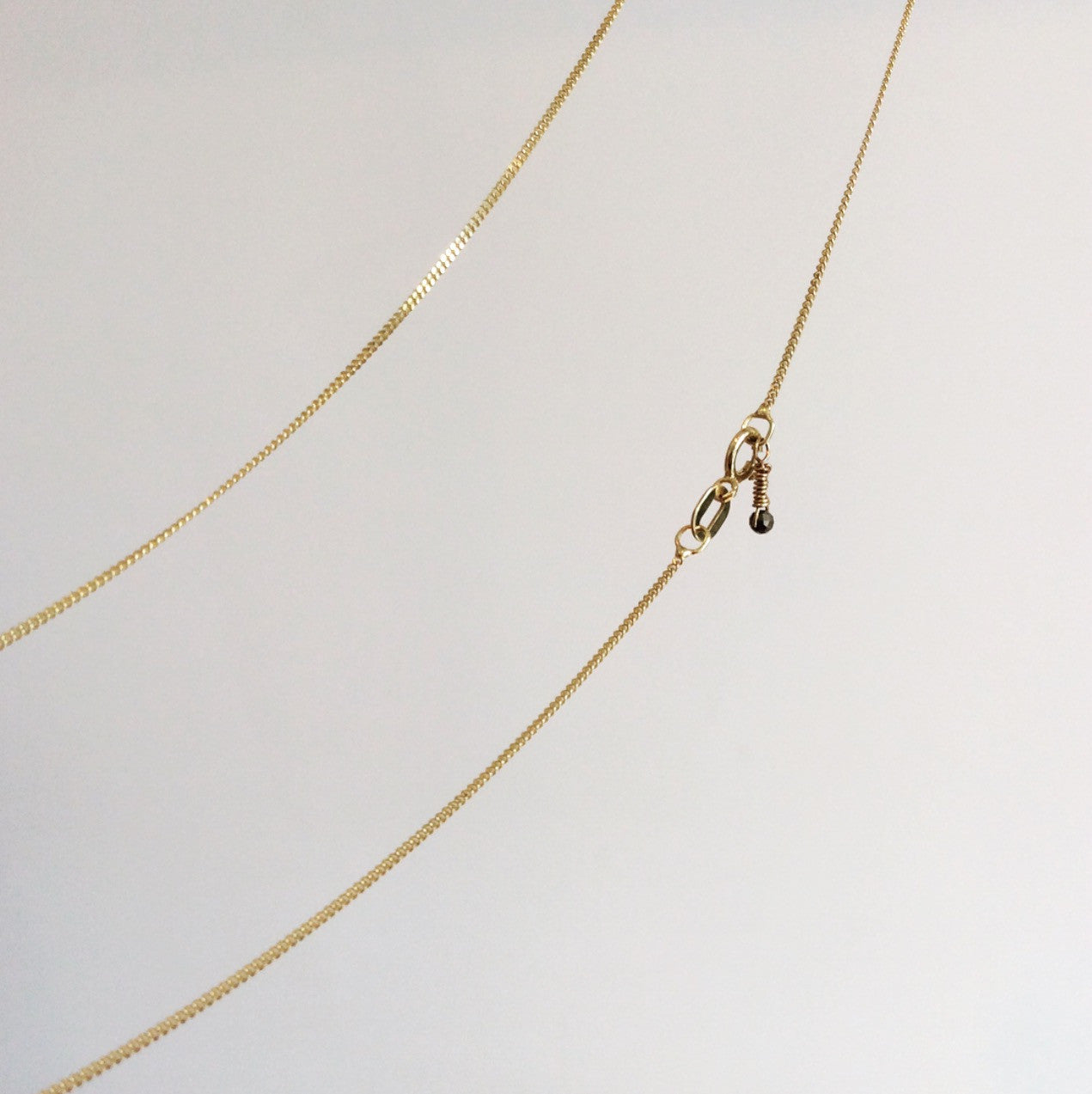 ORNAMENT & CRIME 9K GOLD NECKLACE W/ ROMAN COIN