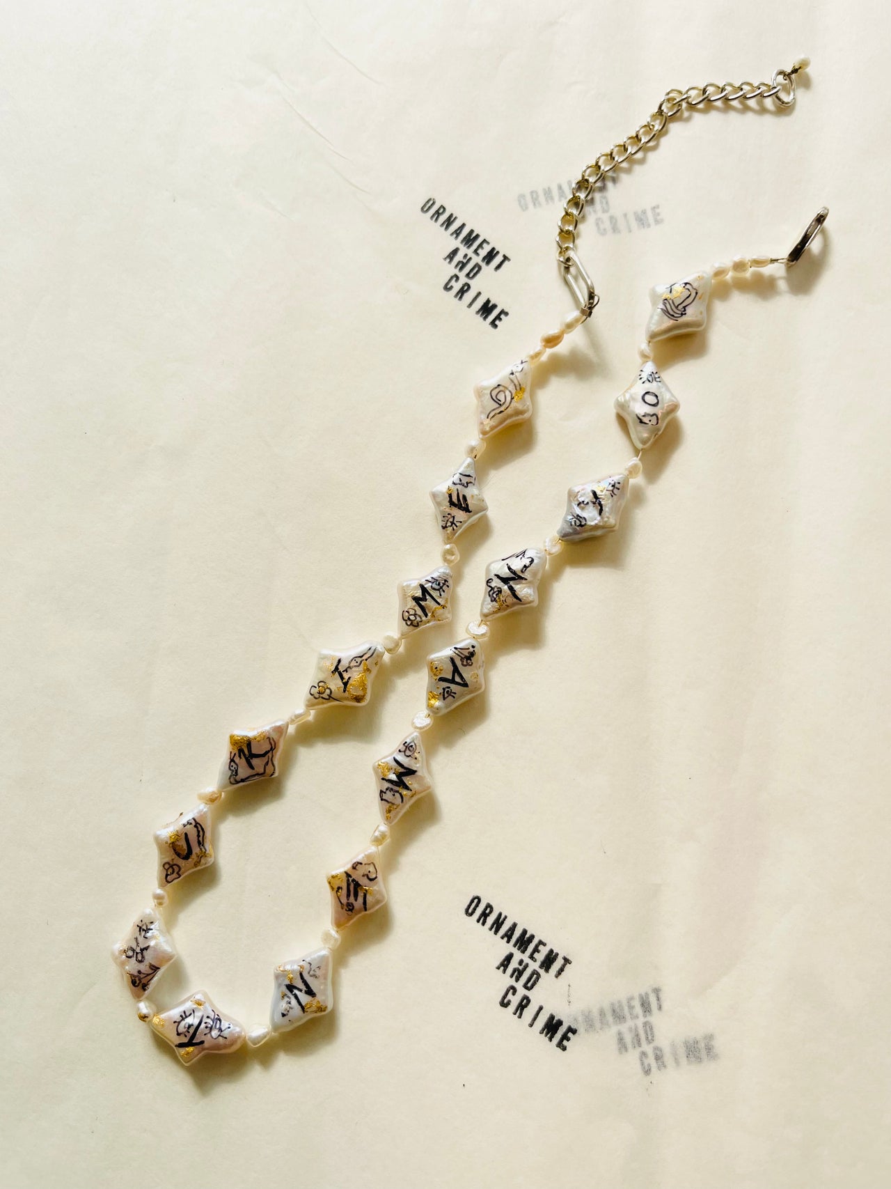 Diamond pearl chocker