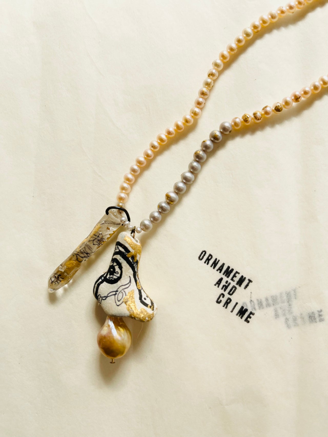 Flower pearl & Crystal chocker
