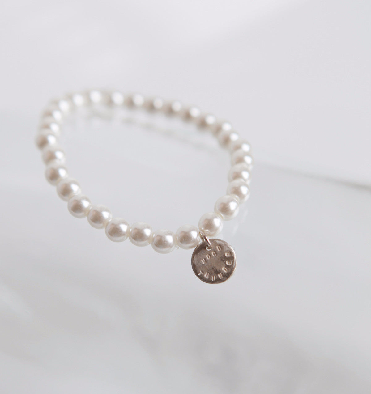ORNAMENT & CRIME PEARL X I-CHING BRACELET