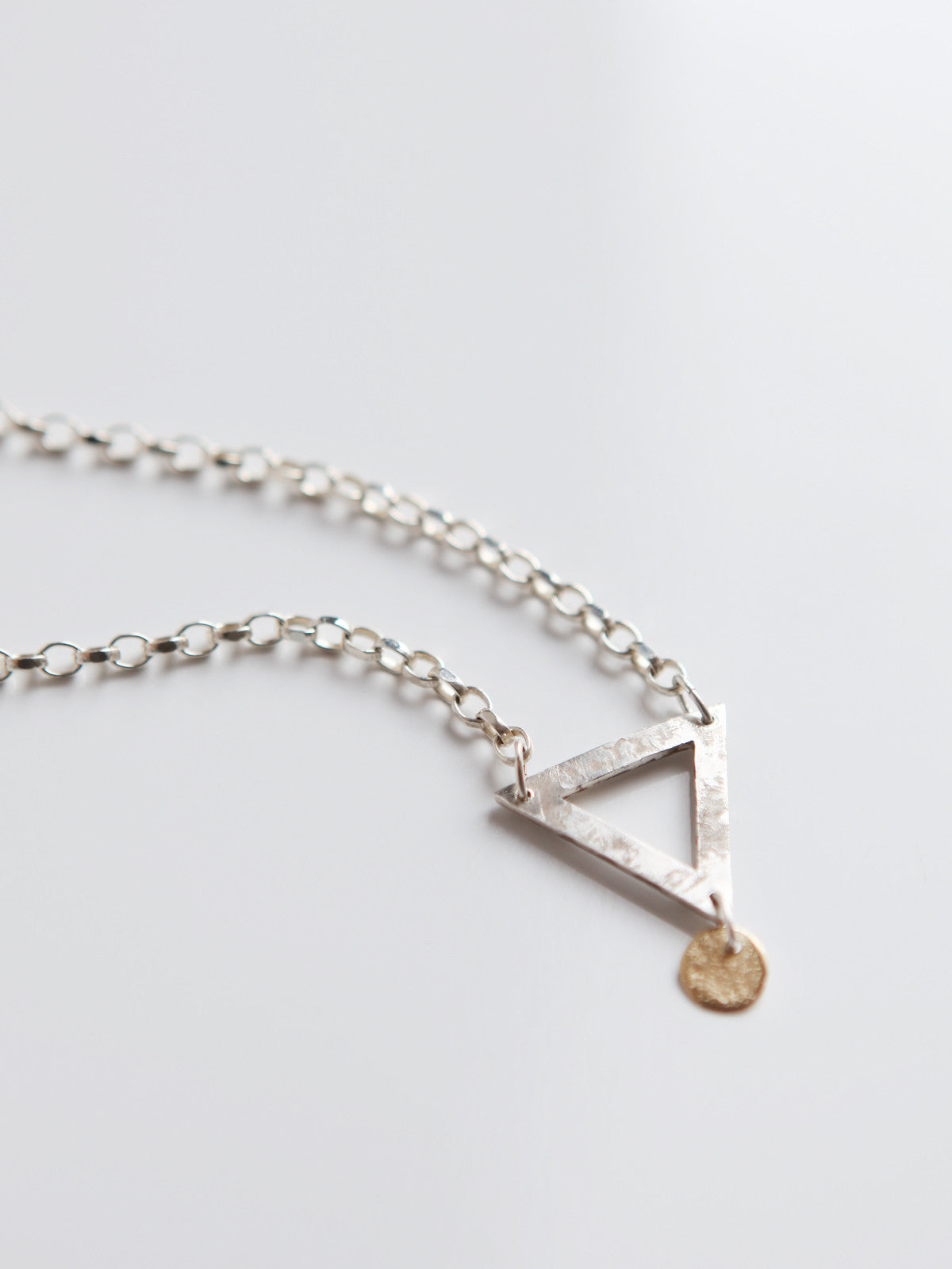 ORNAMENT & CRIME WONDER GOLD NECKLACE