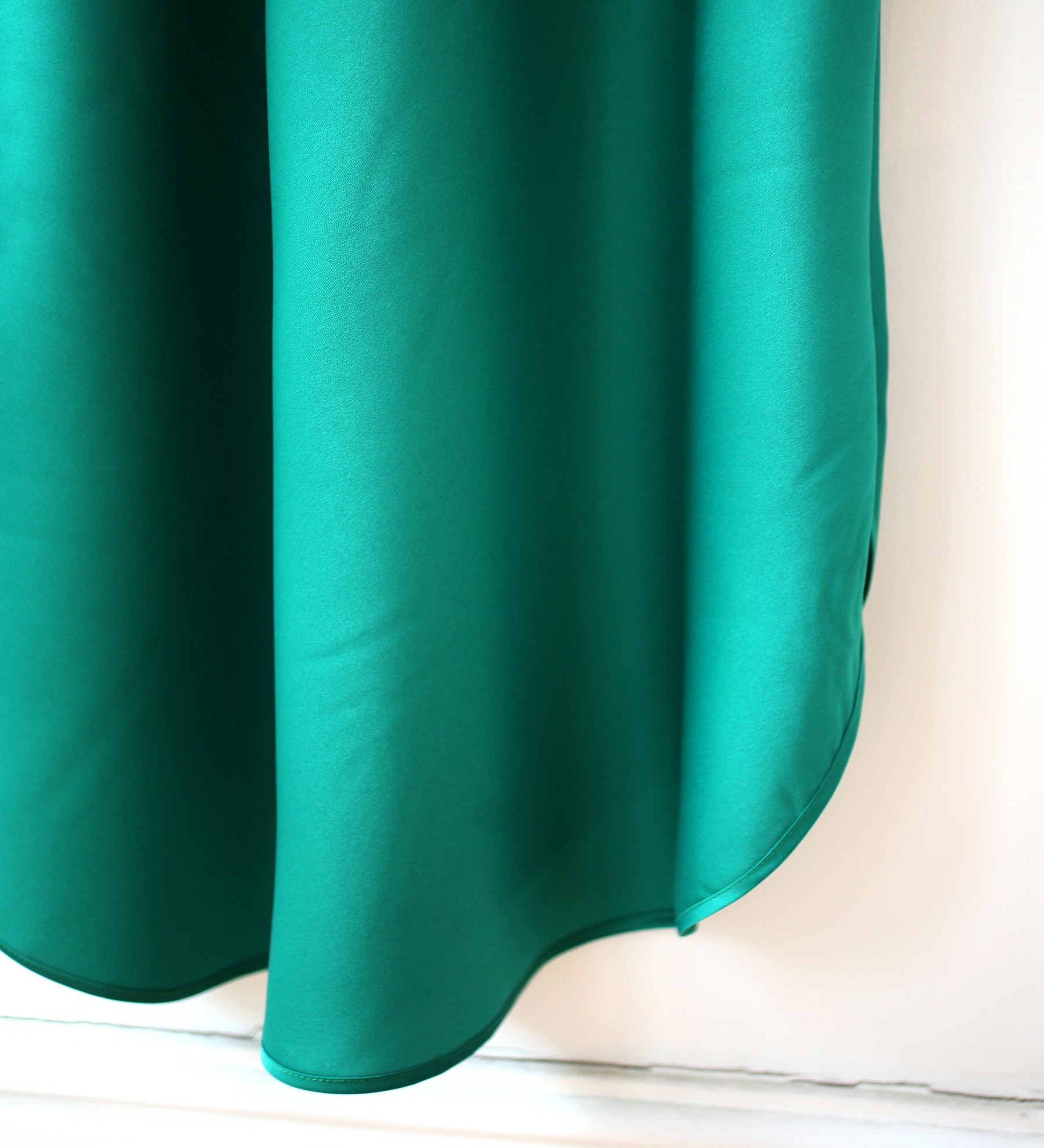 WDR GREEN HEART NECK DRESS W/ BELT
