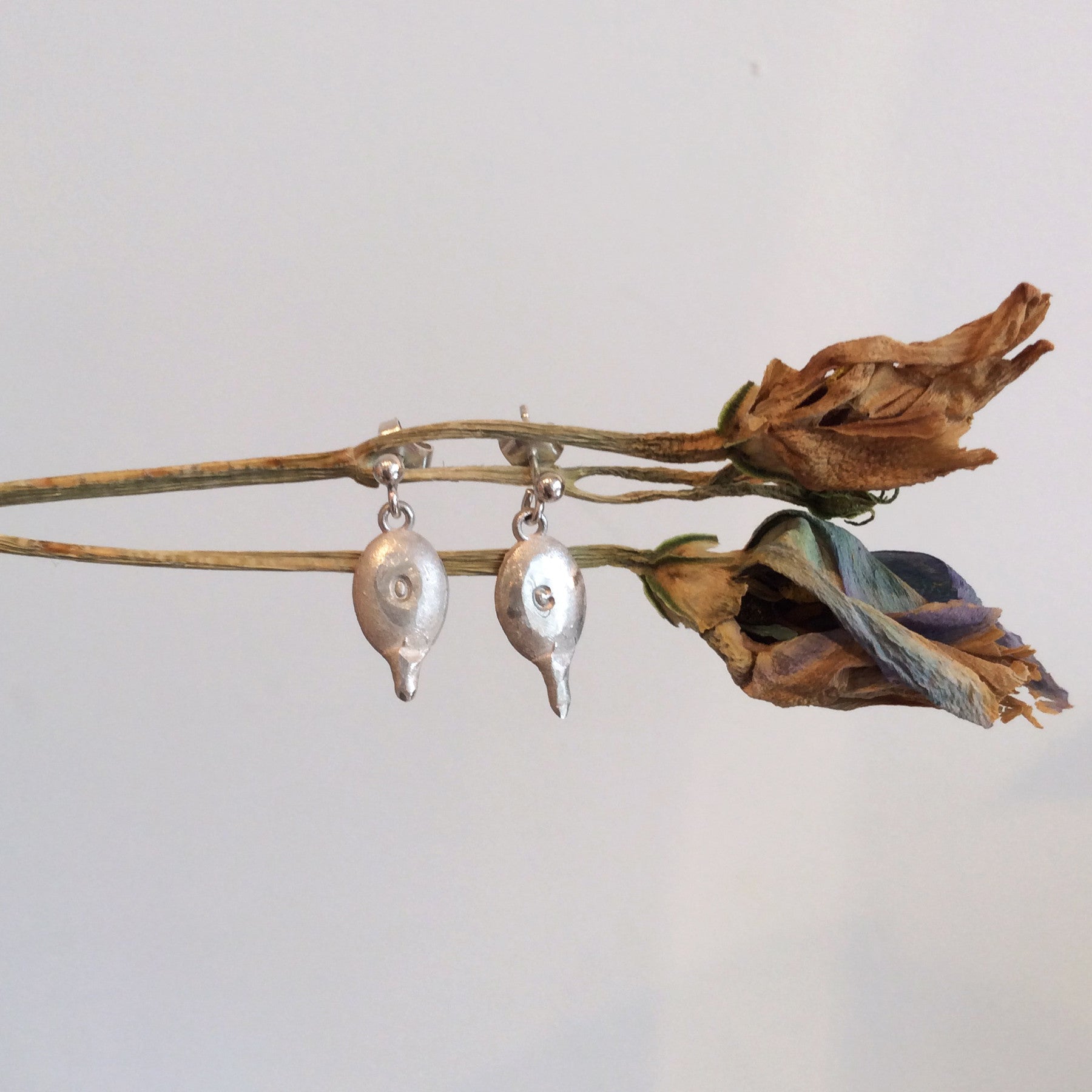 ORNAMENT & CRIME POINT CHARM EARRINGS