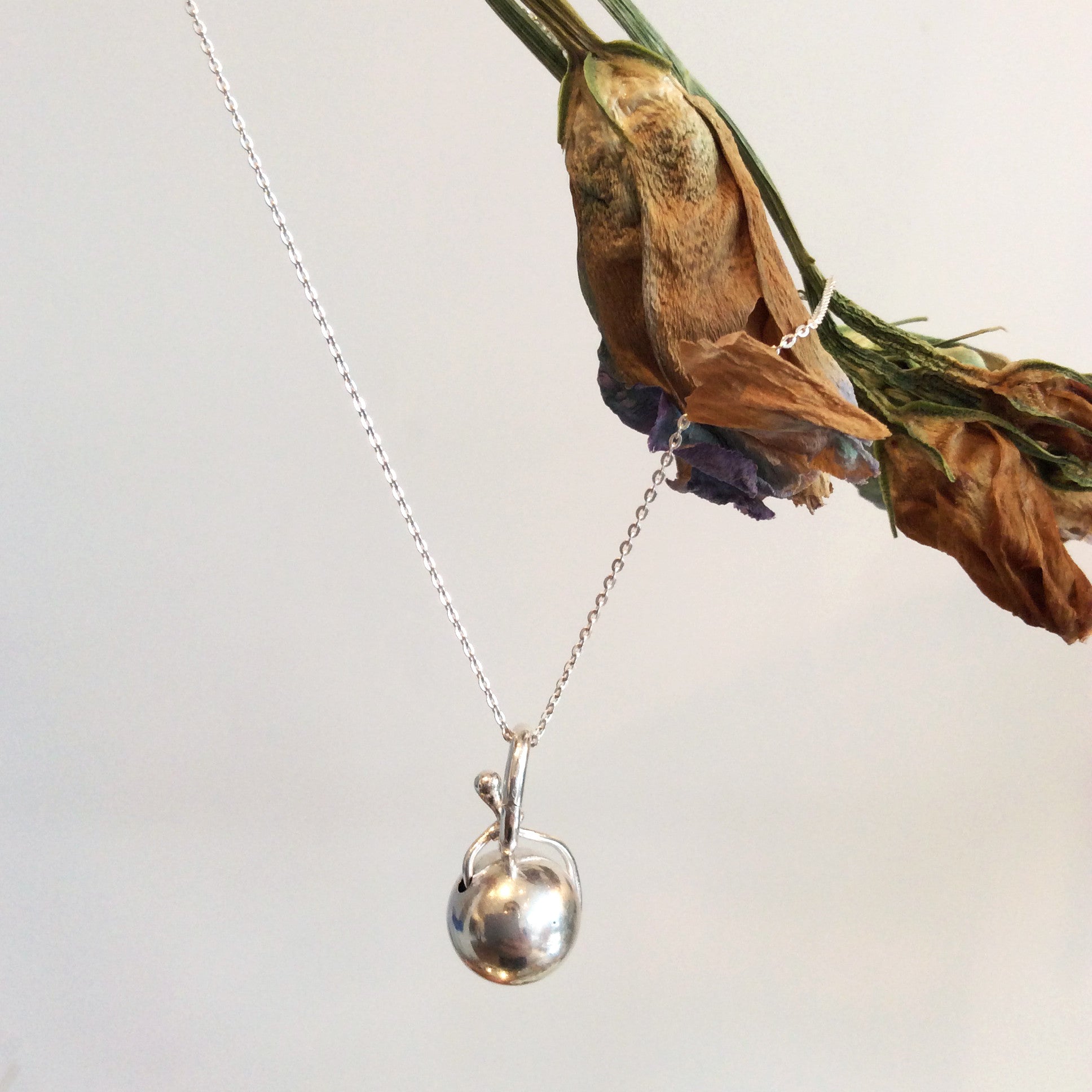 ORNAMENT & CRIME BALL NECKLACE