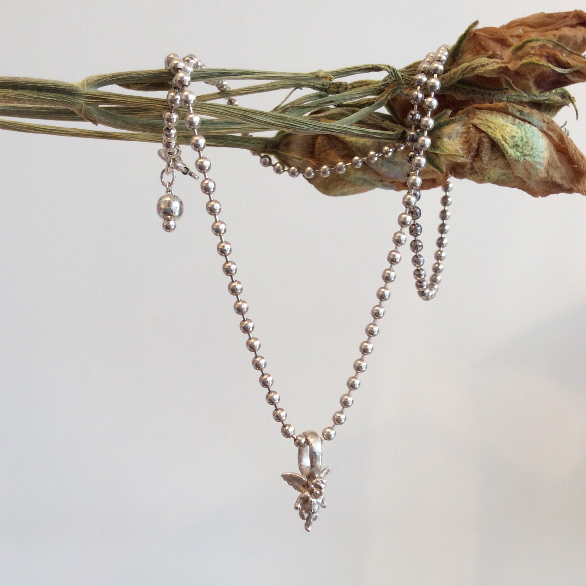 ORNAMENT & CRIME 'ANGEL' NECKLACE W/ BALL CHAIN