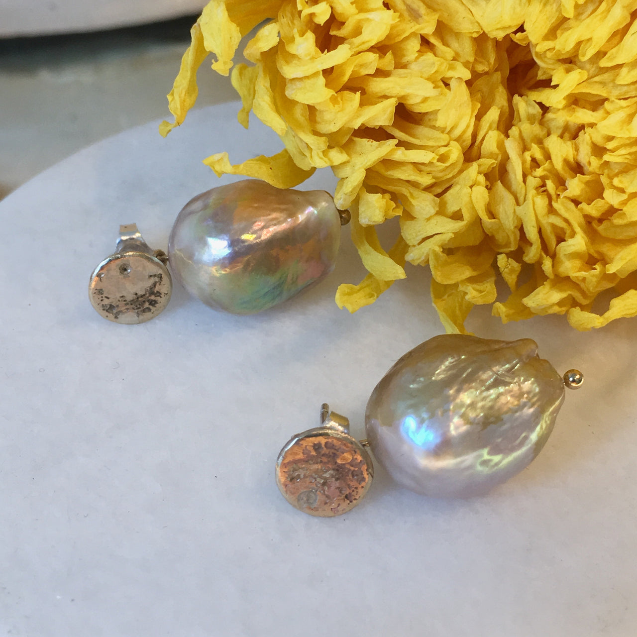 O&C SUN & TOOTH PEARL EARRINGS